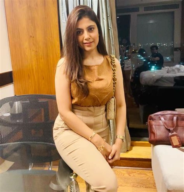 A History Of His Past Relationships