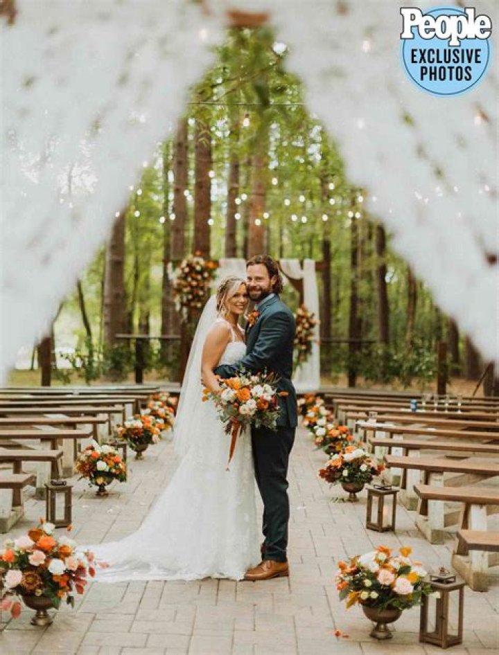 All The Details About Little Big Town's Married Members