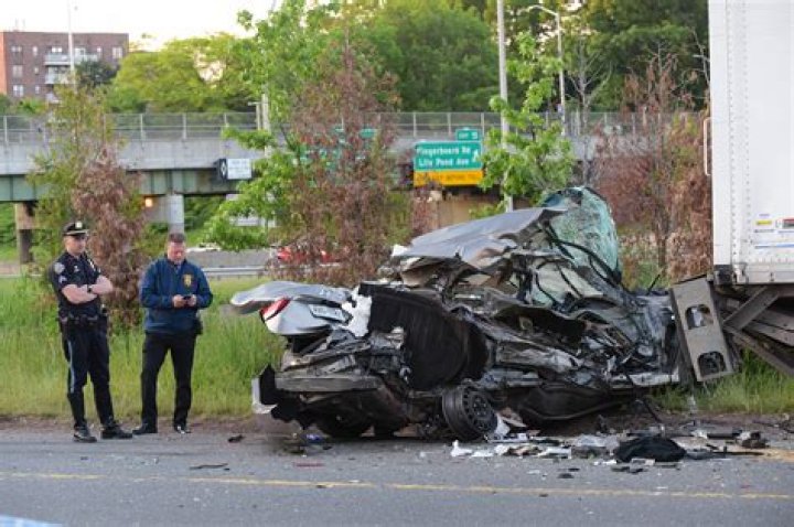 Beechmont Avenue Crash: A Devastating Aftermath