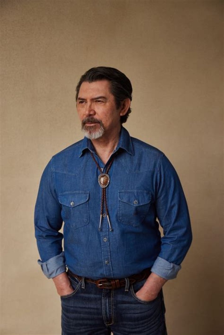 Comprehensive Guide To Actor Lou Diamond Phillips: Career, Movies, And Awards