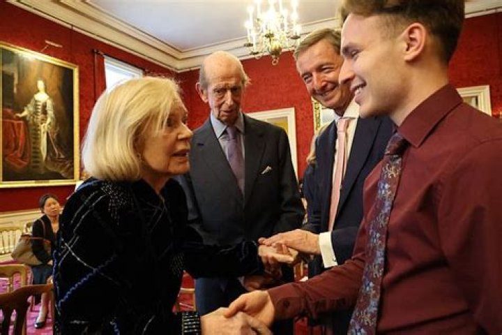 Discovering Tracy Chapman's Relationship Status: Unveiling Her Husband