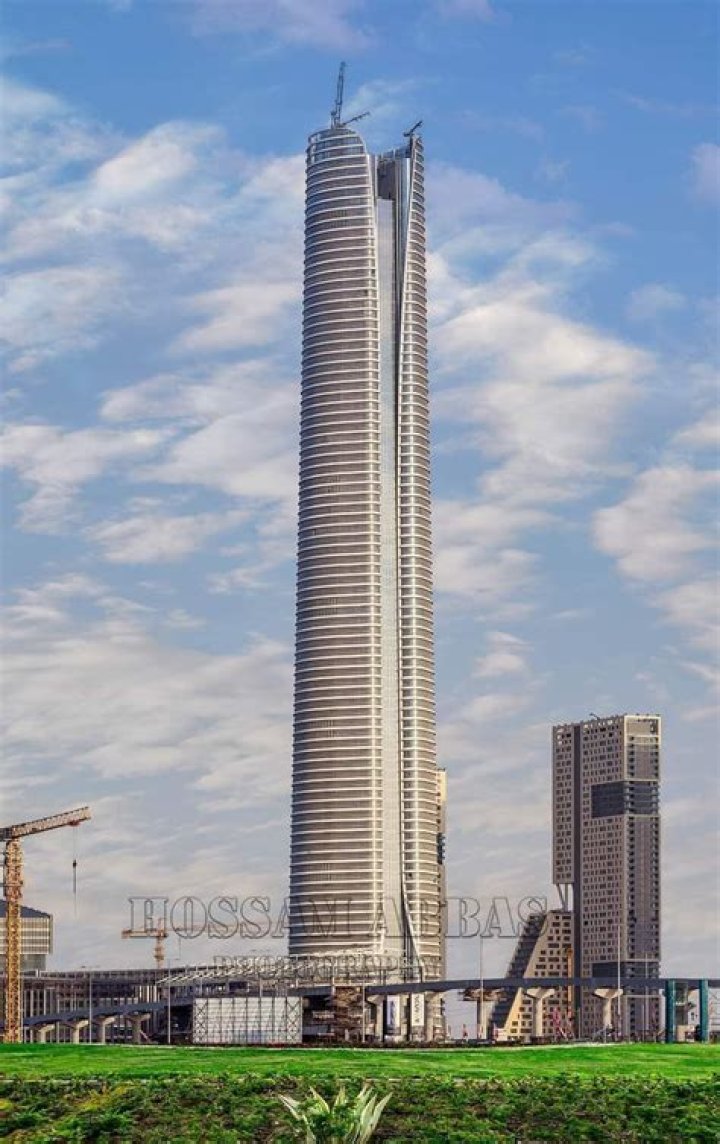 Dream's Towering Height: Unraveling The YouTuber's Stature