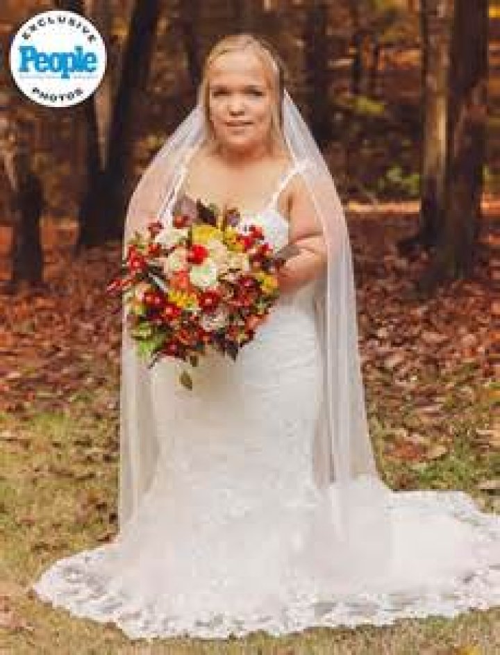 Elizabeth And Brice's New Addition To The 7 Little Johnstons Family