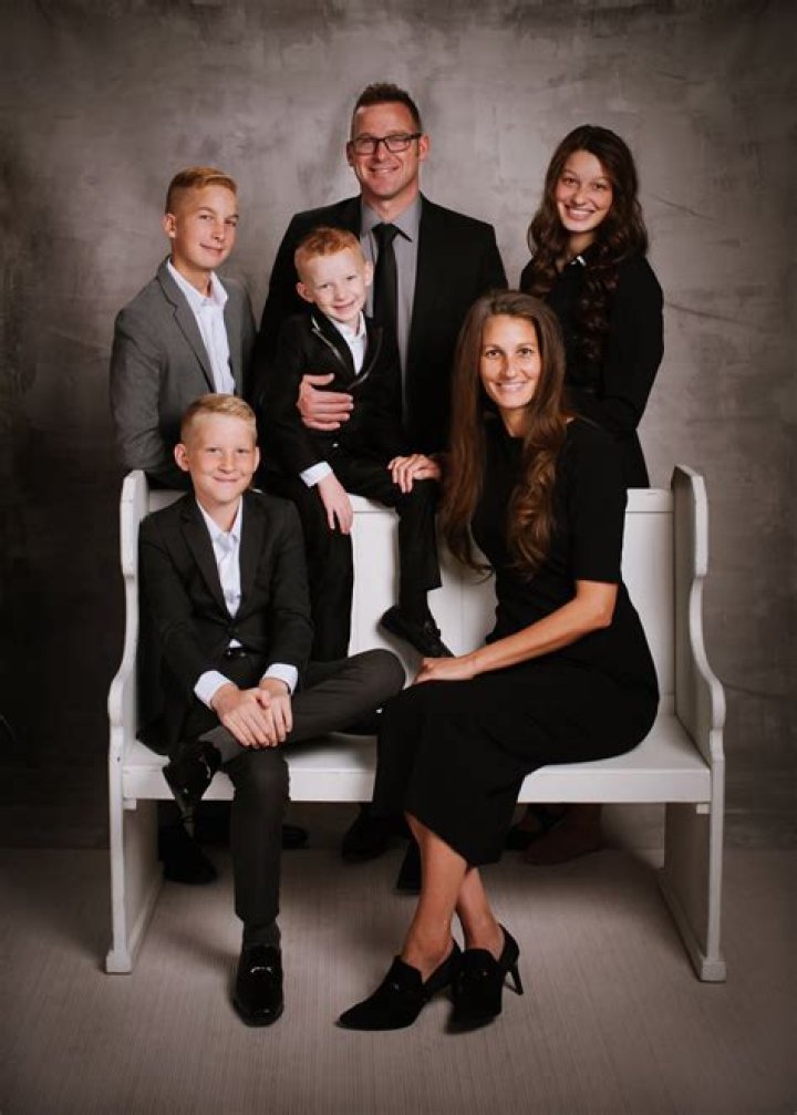 Justin Bieber's Wife And Father: A Family Portrait