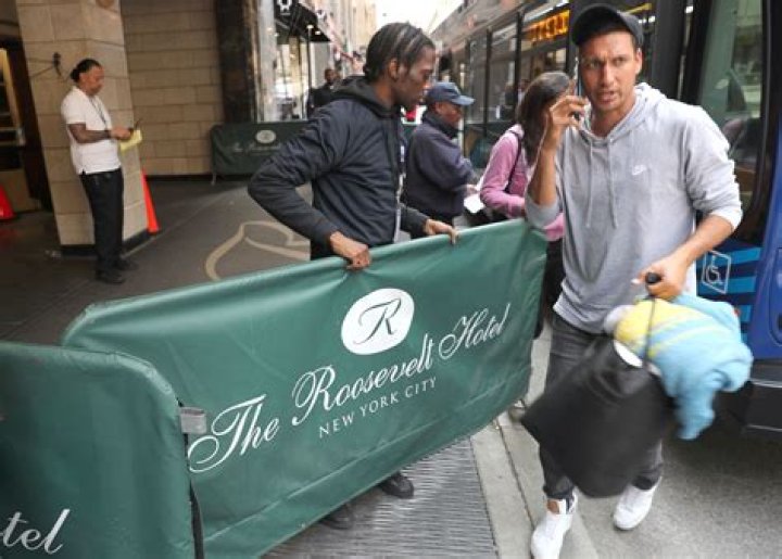 Kevin James' Relationships: A Behind-the-Scenes Look