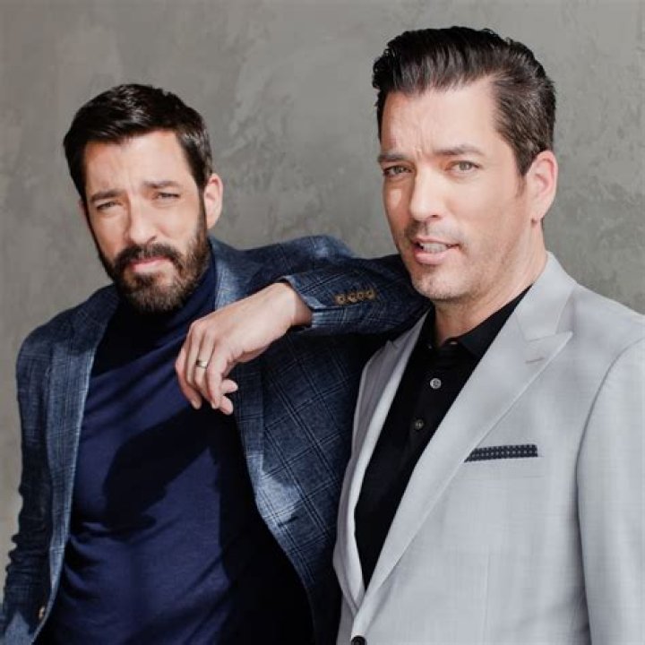 The Dynamic Scott Brothers: Jonathan And Drew Scott