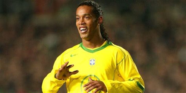 When Did Ronaldinho Step Down From Brazil's National Team?