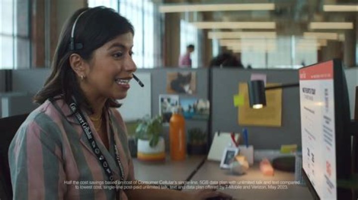 Who's That Girl From The SAM Consumer Cellular Commercials? Wikipedia