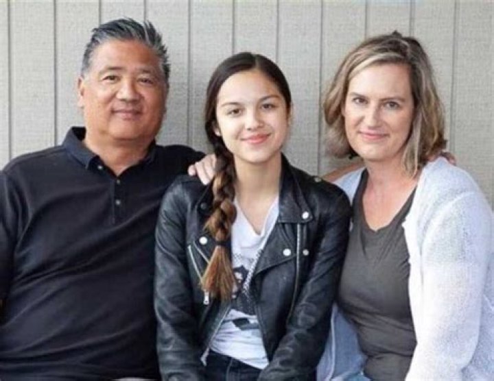 Who Are The Parents Of Olivia Rodrigo?