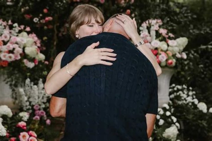 Who Is Nancy Travis's Husband?